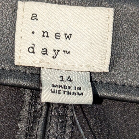 ✨ A New Day Black Faux Leather Midi Skirt – Size 14 – NWT - Picture 4 of 5